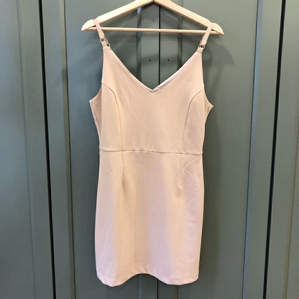 Lulu’s Beige Nude Bodycon Mini Dress
